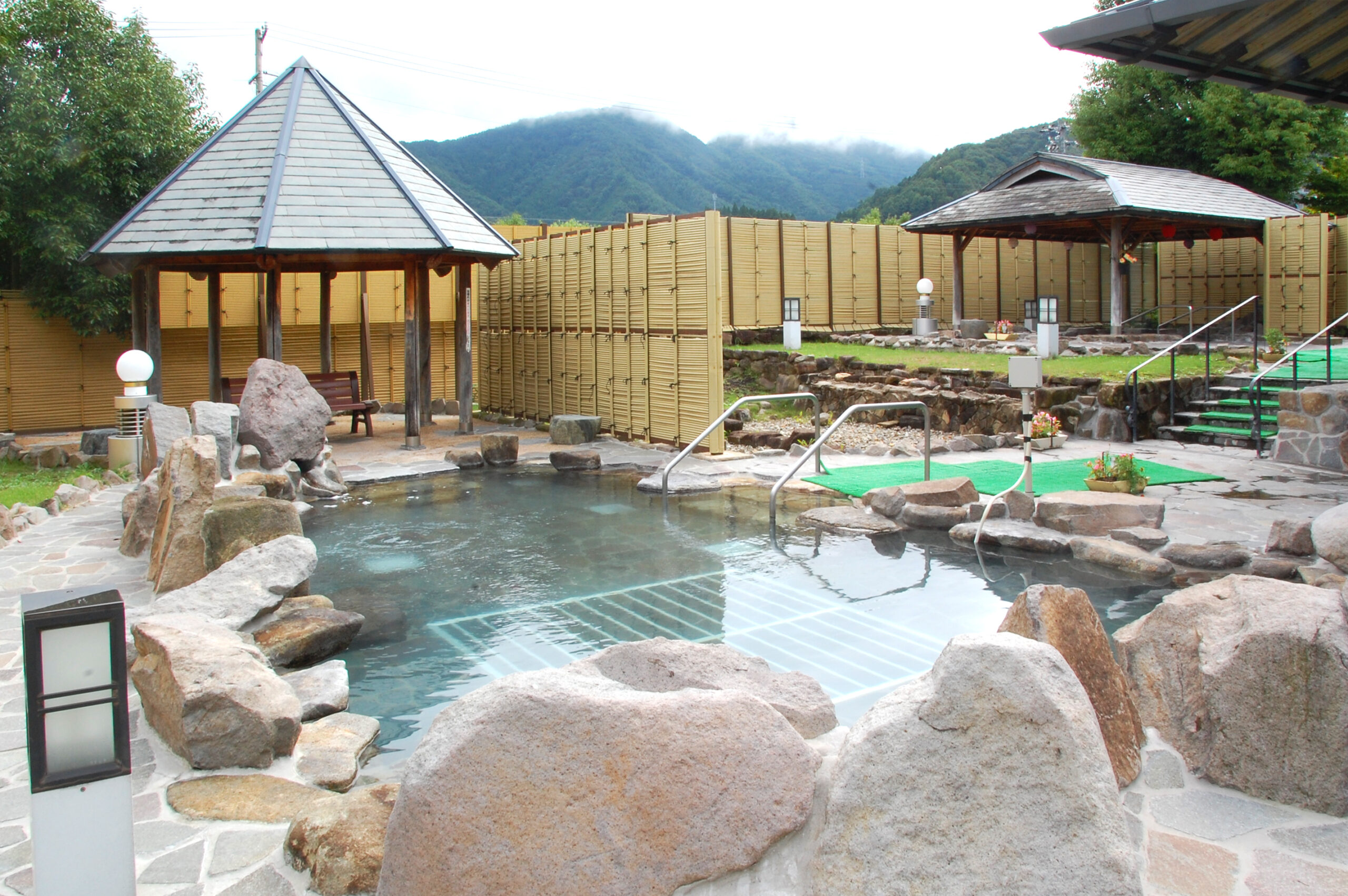 関谷温泉　湯っ蔵んど